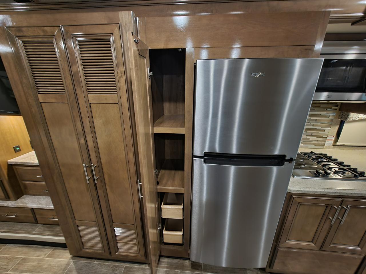 Thor Motor Coach Miramar  2020