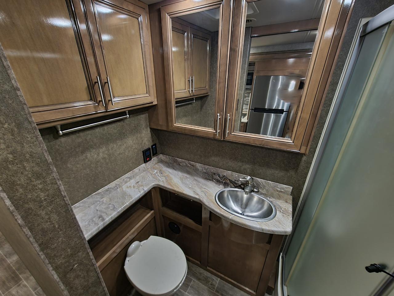 Thor Motor Coach Miramar  2020