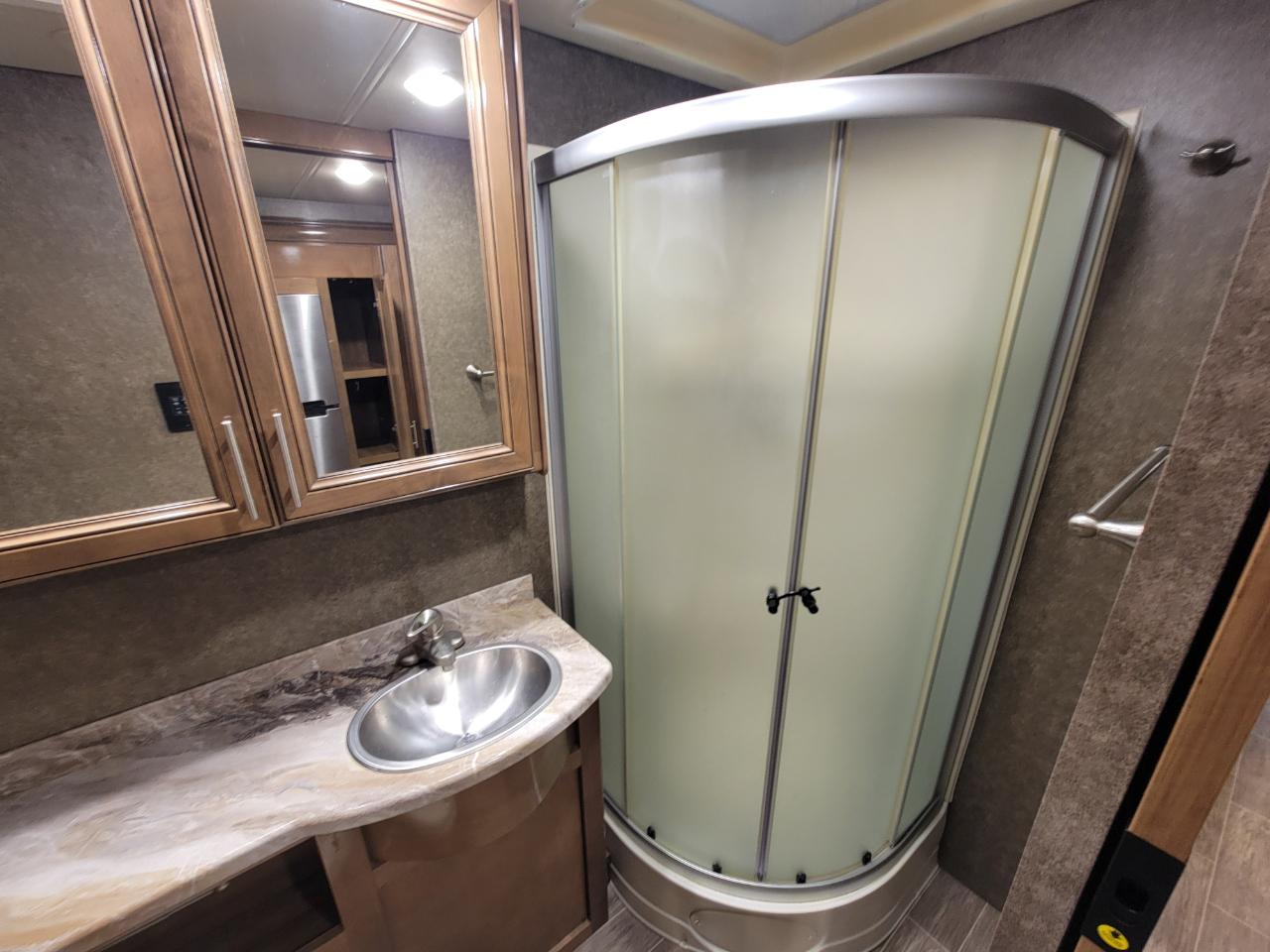 Thor Motor Coach Miramar  2020