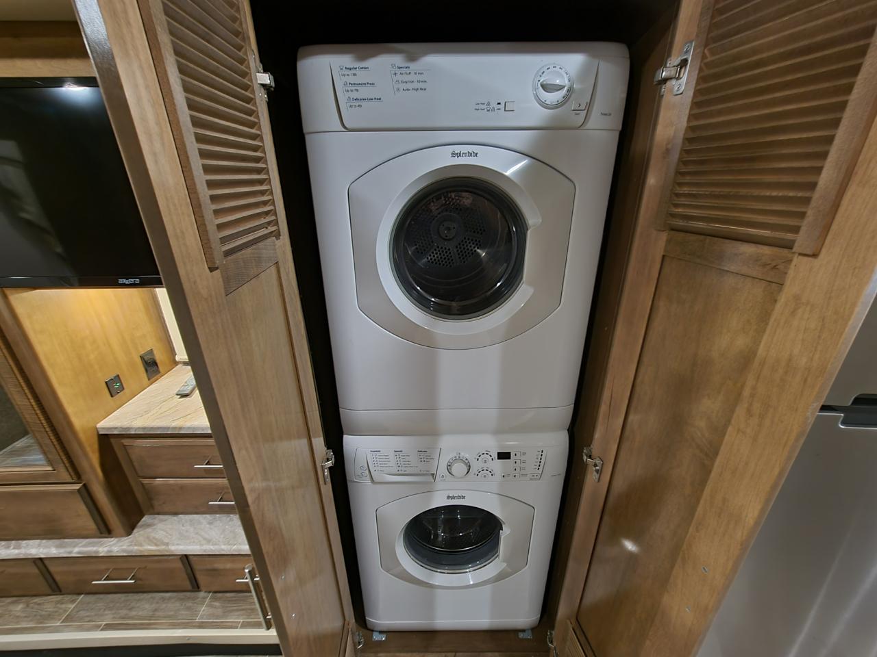 Thor Motor Coach Miramar  2020