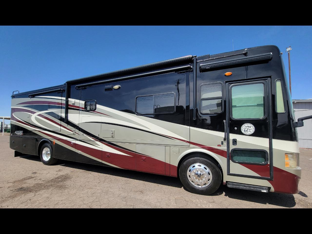 Tiffin Motorhomes Allegro  2013
