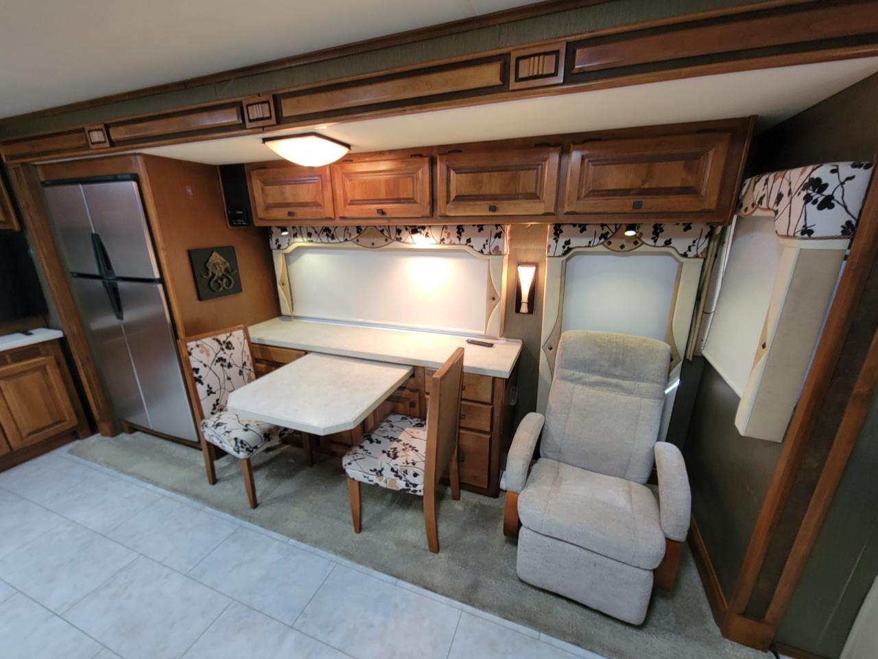 Tiffin Motorhomes Allegro  2013