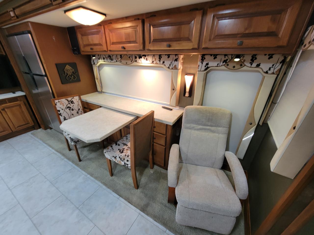 Tiffin Motorhomes Allegro  2013