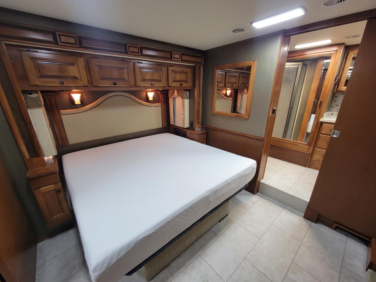 Tiffin Motorhomes Allegro  2013