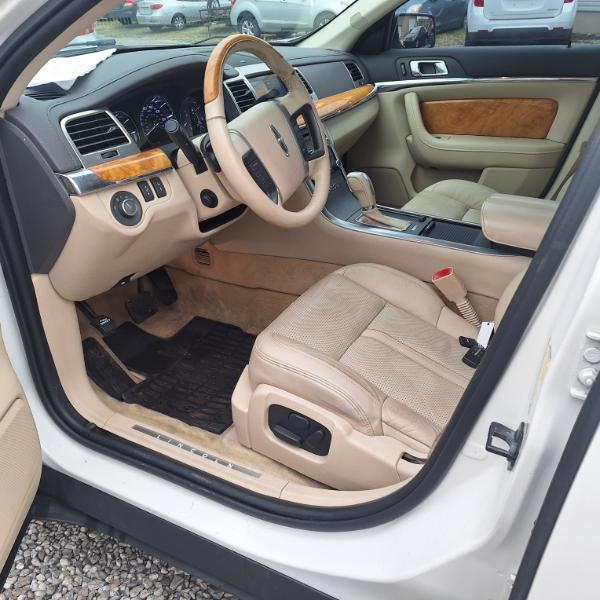 Lincoln MKS 3.7L AWD 2012