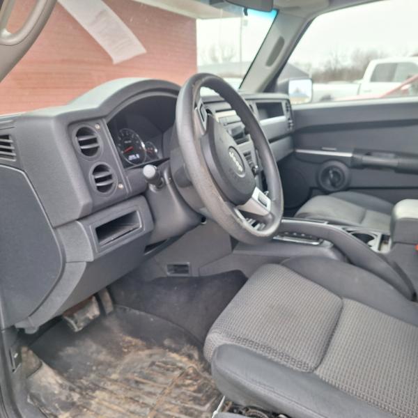Jeep Commander Sport 4WD 2008