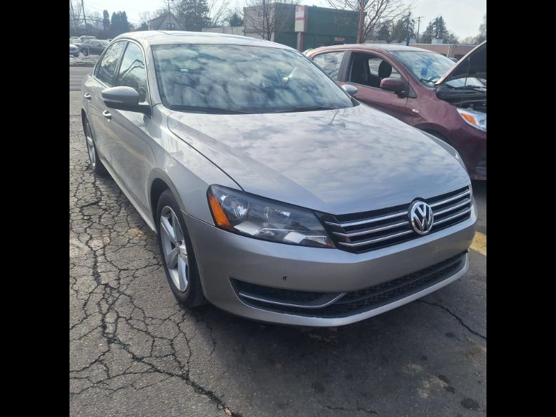 2013 Volkswagen Passat SE