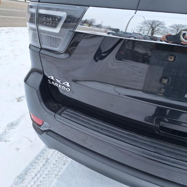 Jeep Grand Cherokee Laredo 4WD 2012