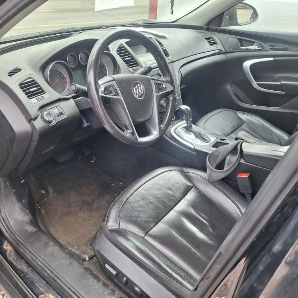 Buick Regal Base 2012