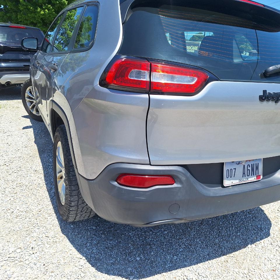 Jeep Cherokee Sport 4WD 2015