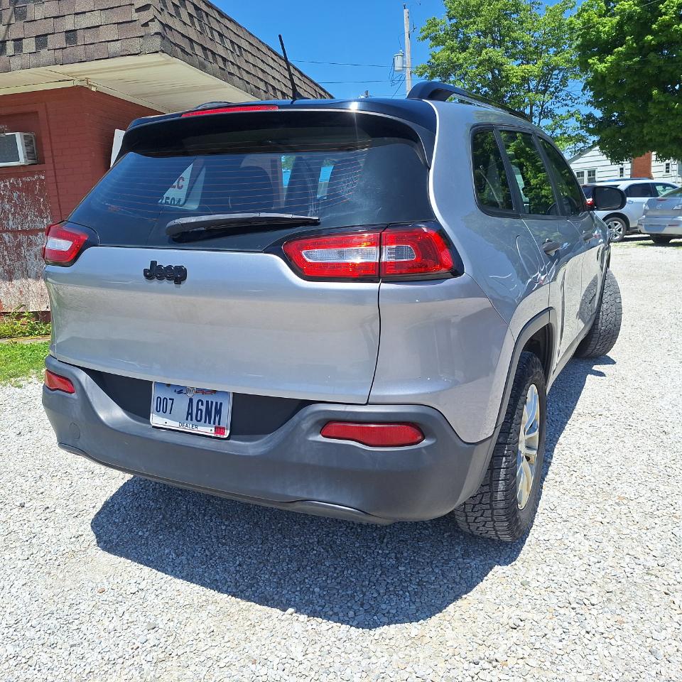 Jeep Cherokee Sport 4WD 2015