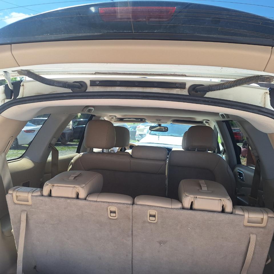 Nissan Pathfinder S 4WD 2014