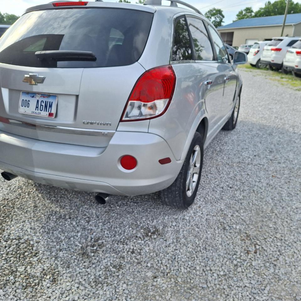 Chevrolet Captiva Sport 1LT FWD 2012
