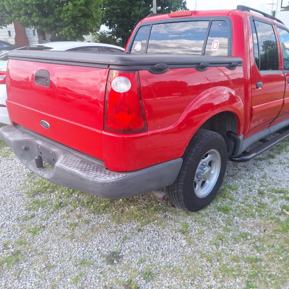 Ford Explorer Sport Trac XLT 2WD 2005
