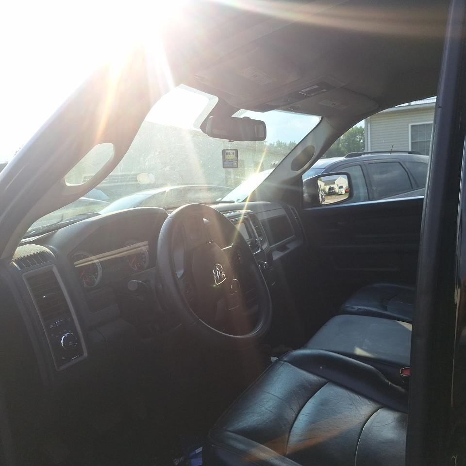 RAM 1500 Tradesman Crew Cab SWB 4WD 2014