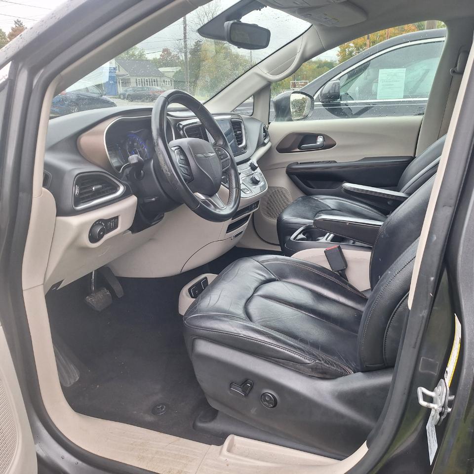 Chrysler Pacifica Touring-L 2017