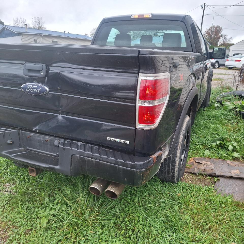Ford F-150 XLT 8-ft. Bed 4WD 2012