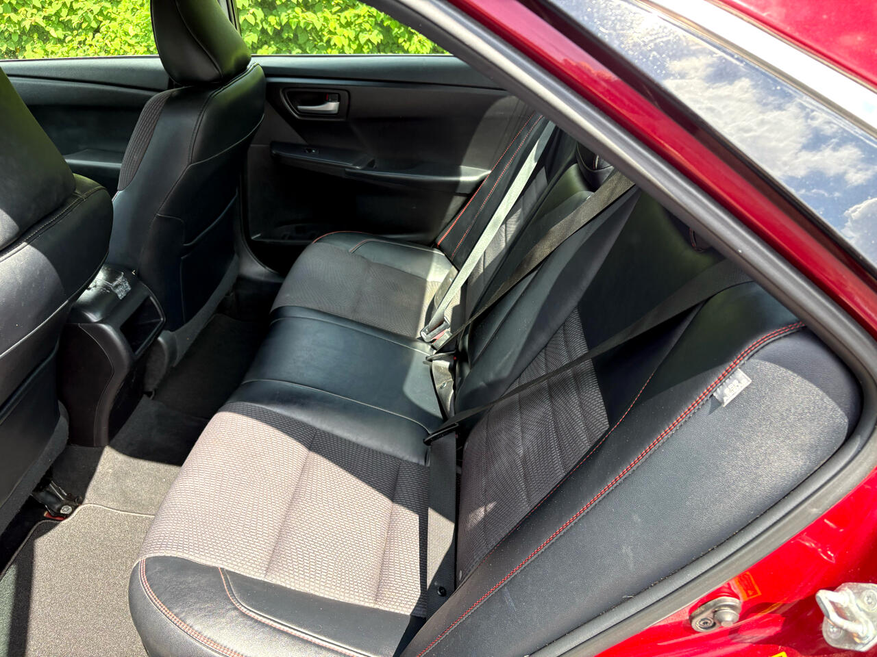 Toyota Camry 4dr Sdn I4 Auto SE w/Special Edition Pkg (Natl) 2016 Toyota Camry 4dr Sdn I4 Auto SE w/Special Edition Pkg (Natl) 2016