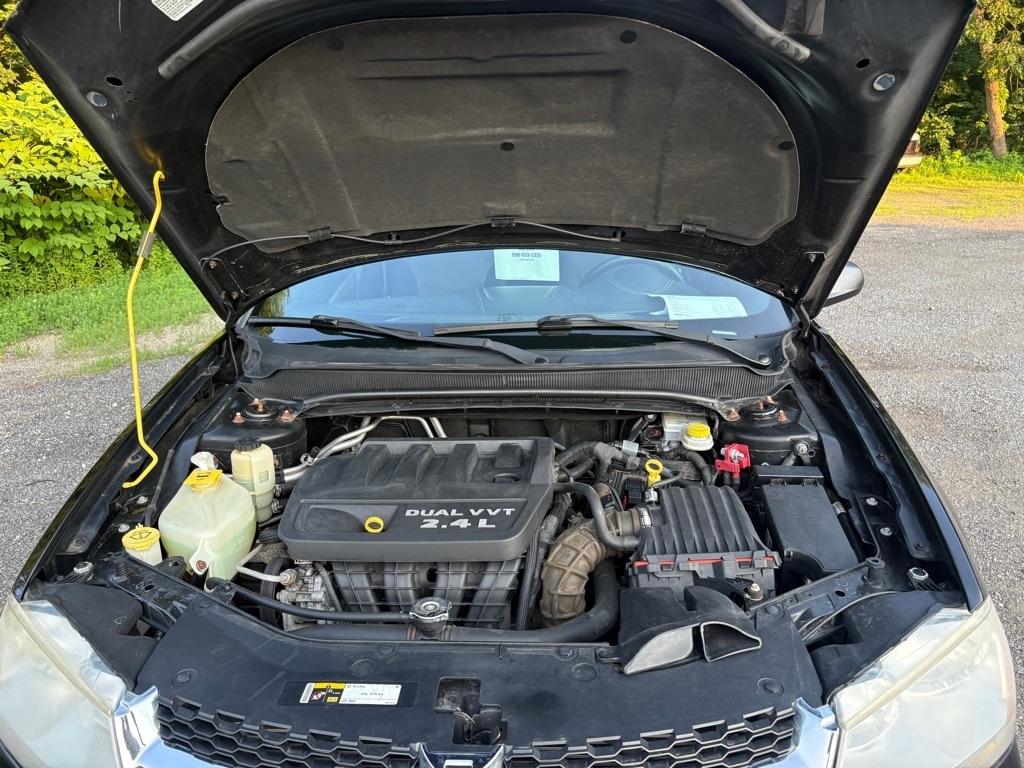 2014 Dodge Avenger SE - Photo 9