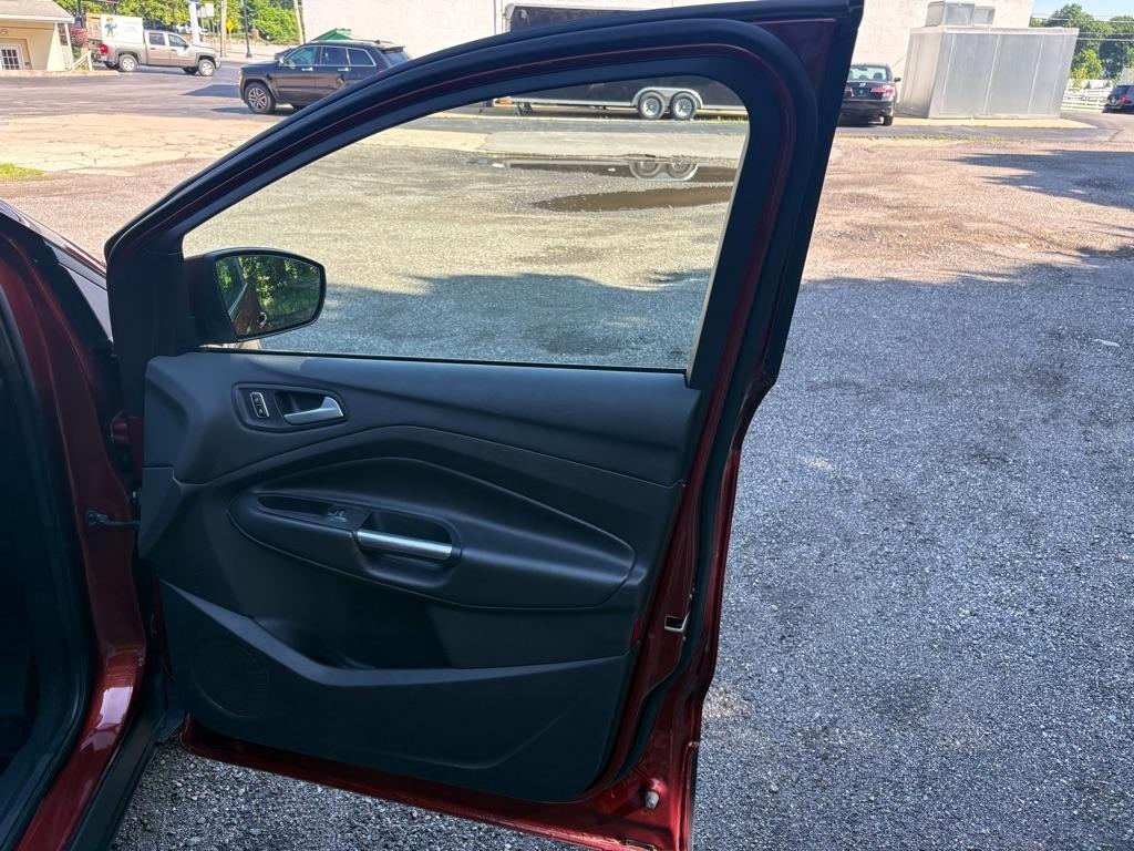 Ford Escape 4WD 4dr Titanium 2014