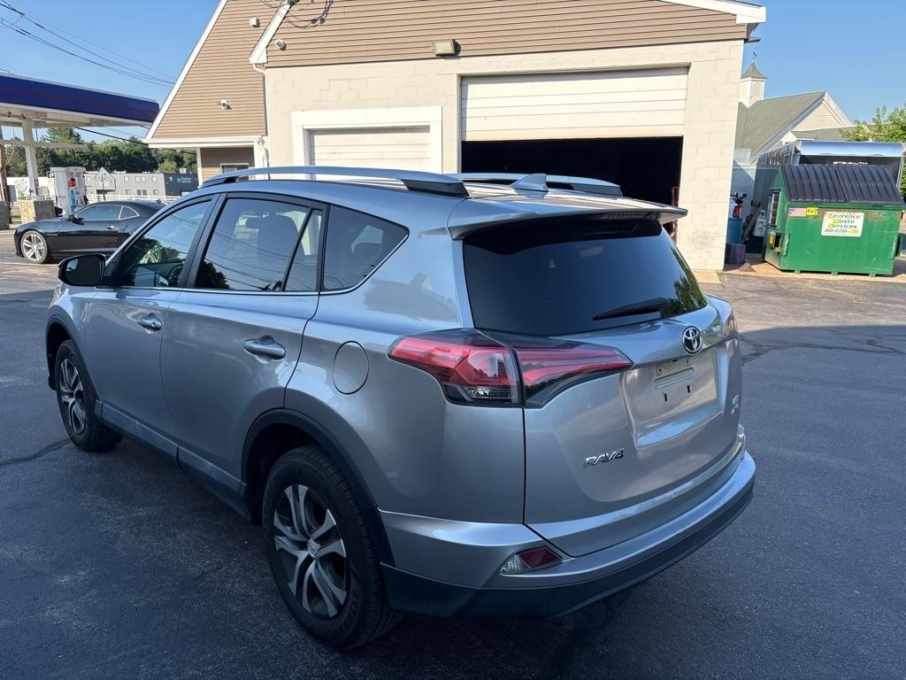 Toyota RAV4 AWD 4dr LE (Natl) 2016