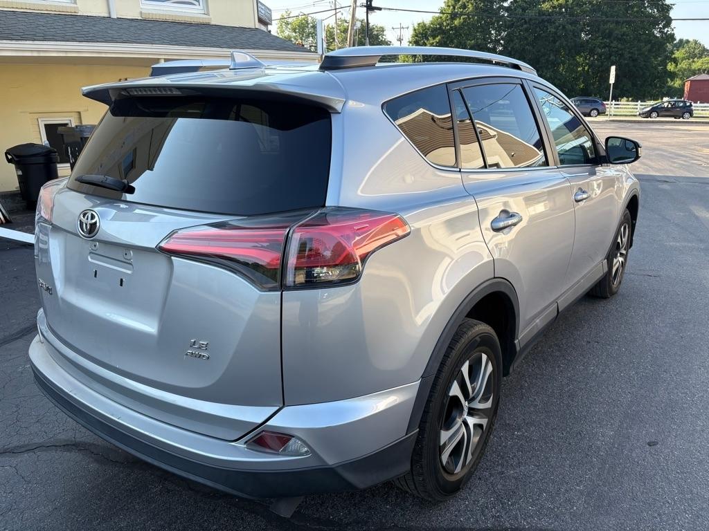 Toyota RAV4 AWD 4dr LE (Natl) 2016