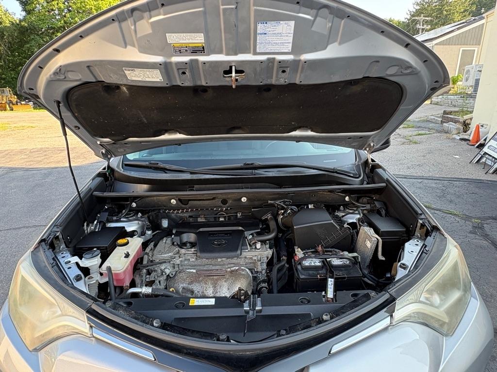 Toyota RAV4 AWD 4dr LE (Natl) 2016
