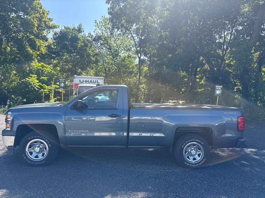 Chevrolet Silverado 1500 4WD Reg Cab 133.0" Work Truck w/2WT 2014