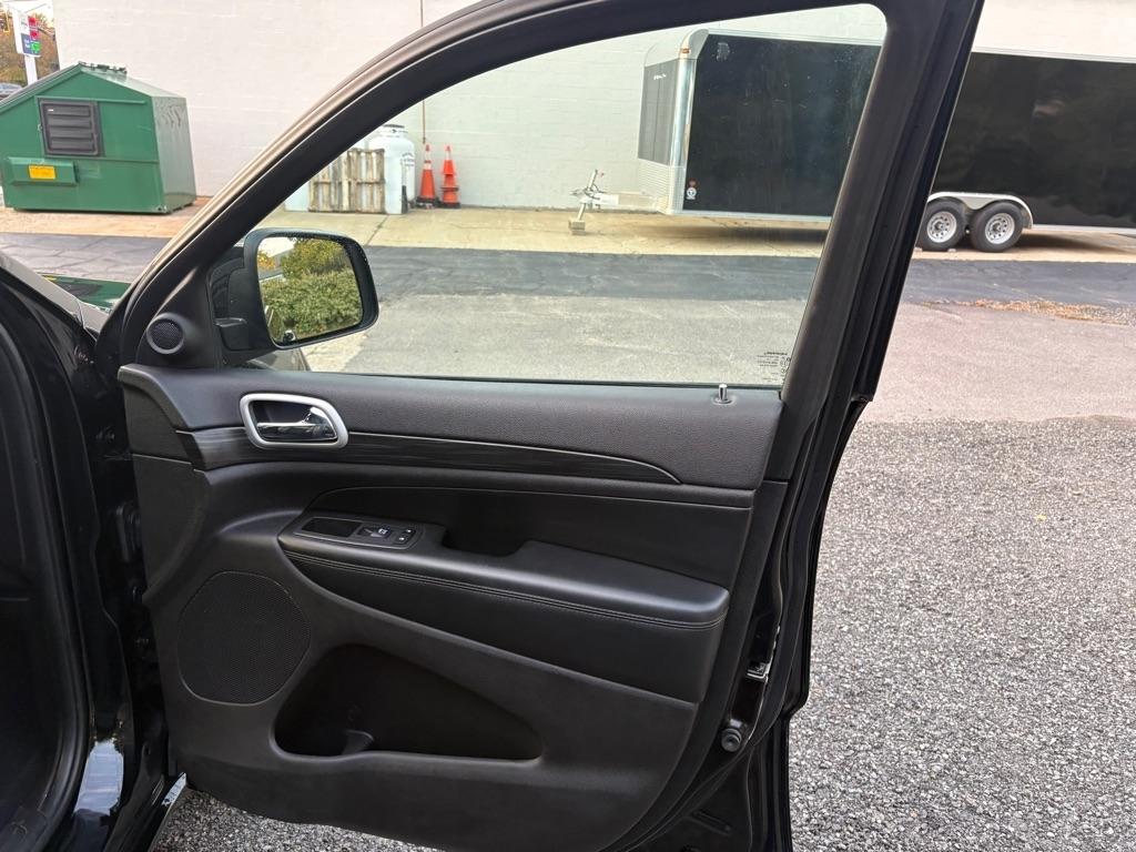 Jeep Grand Cherokee Altitude 4x4 2019