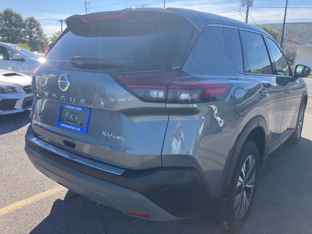 2021 Nissan Rogue SV photo 4
