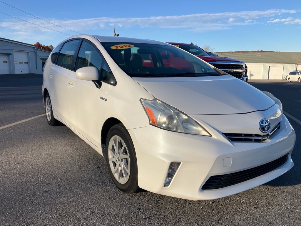 2012 Toyota Prius v Five