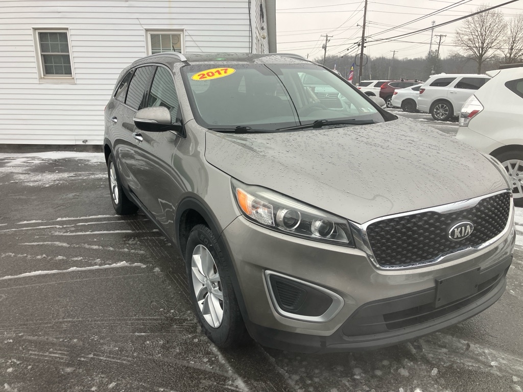 2017 Kia Sorento LX's photo