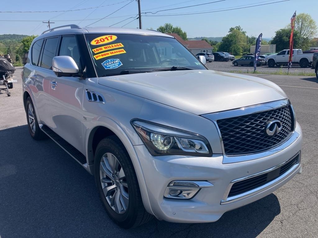 2017 INFINITI QX80 AWD's photo