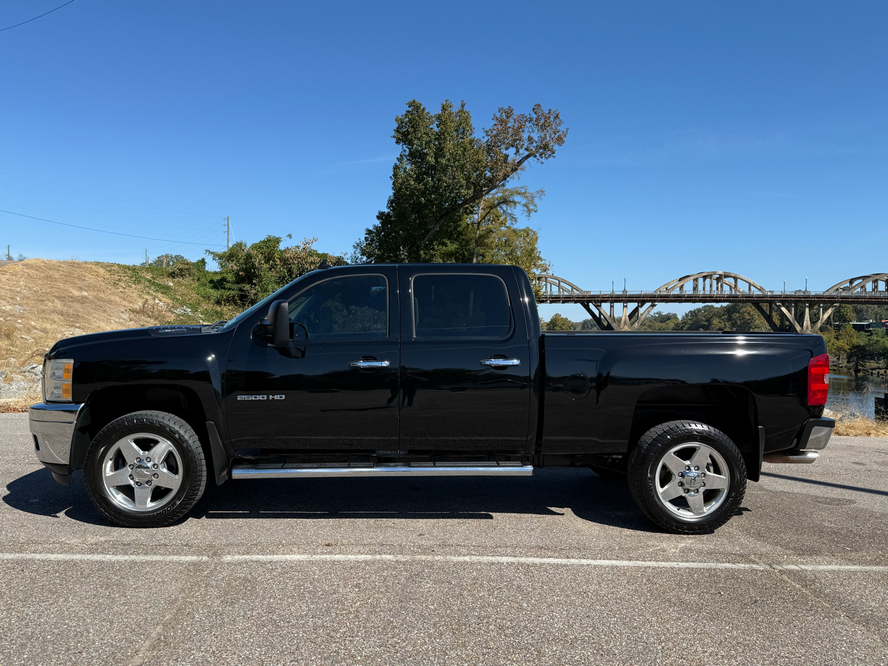 Chevrolet Silverado 2500HD LT Crew Cab 4WD 2012