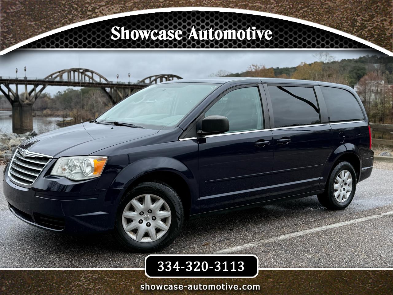 2010 Chrysler Town & Country LX