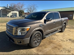 2017 Nissan Titan 