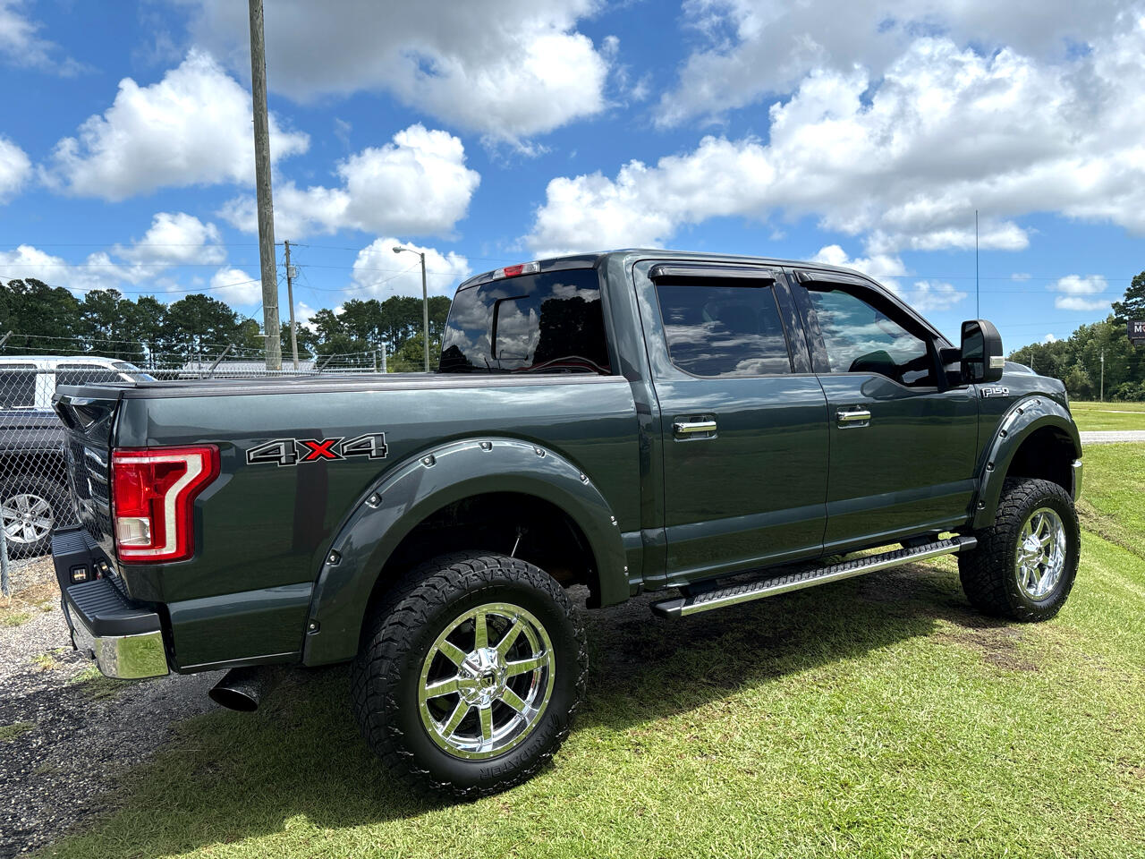 Ford F-150 4WD SuperCrew 139" XLT 2015
