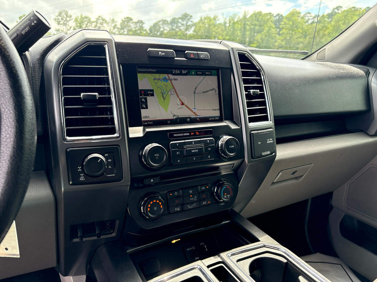 Ford F-150 4WD SuperCrew 139" XLT 2015