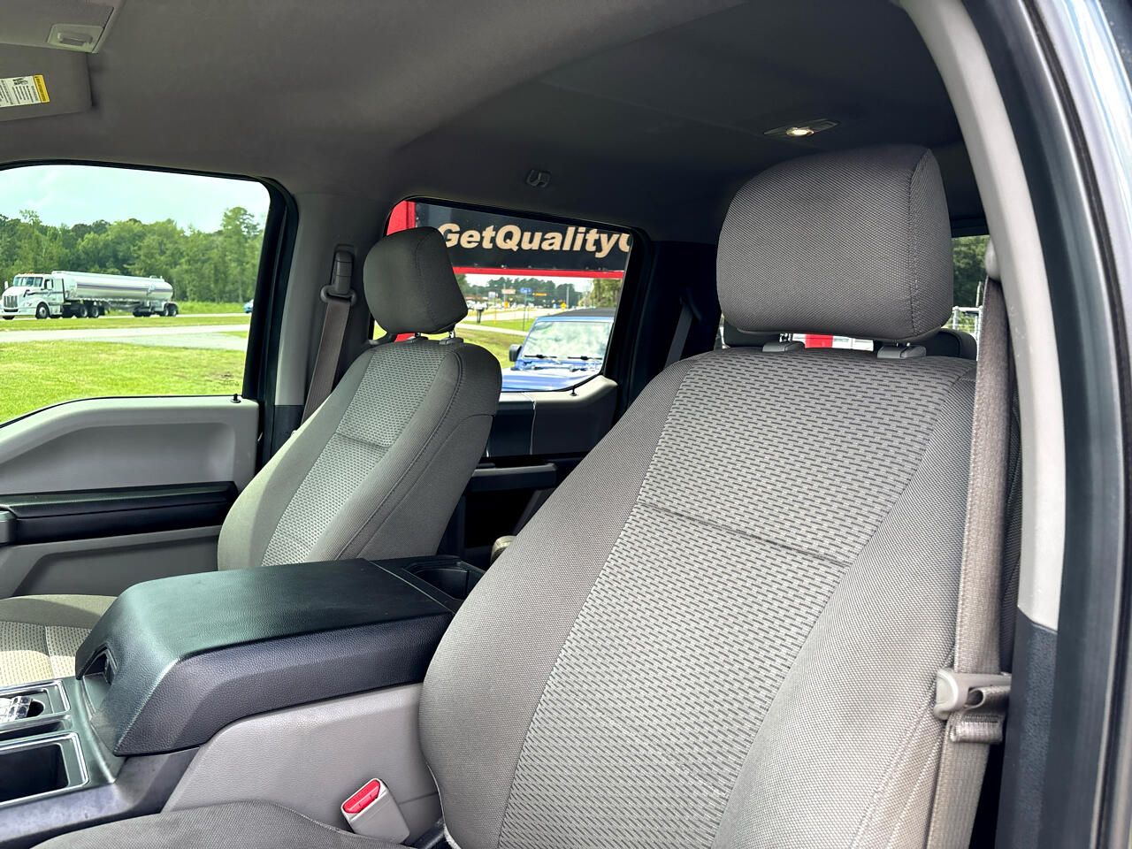 Ford F-150 4WD SuperCrew 139" XLT 2015