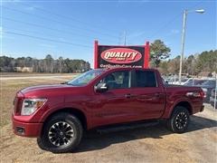 2019 Nissan Titan 