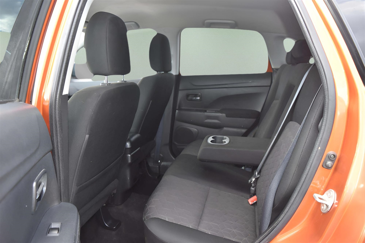 Mitsubishi Outlander Sport 2.0 ES CVT 2022 Mitsubishi Outlander Sport 2.0 ES CVT 2022