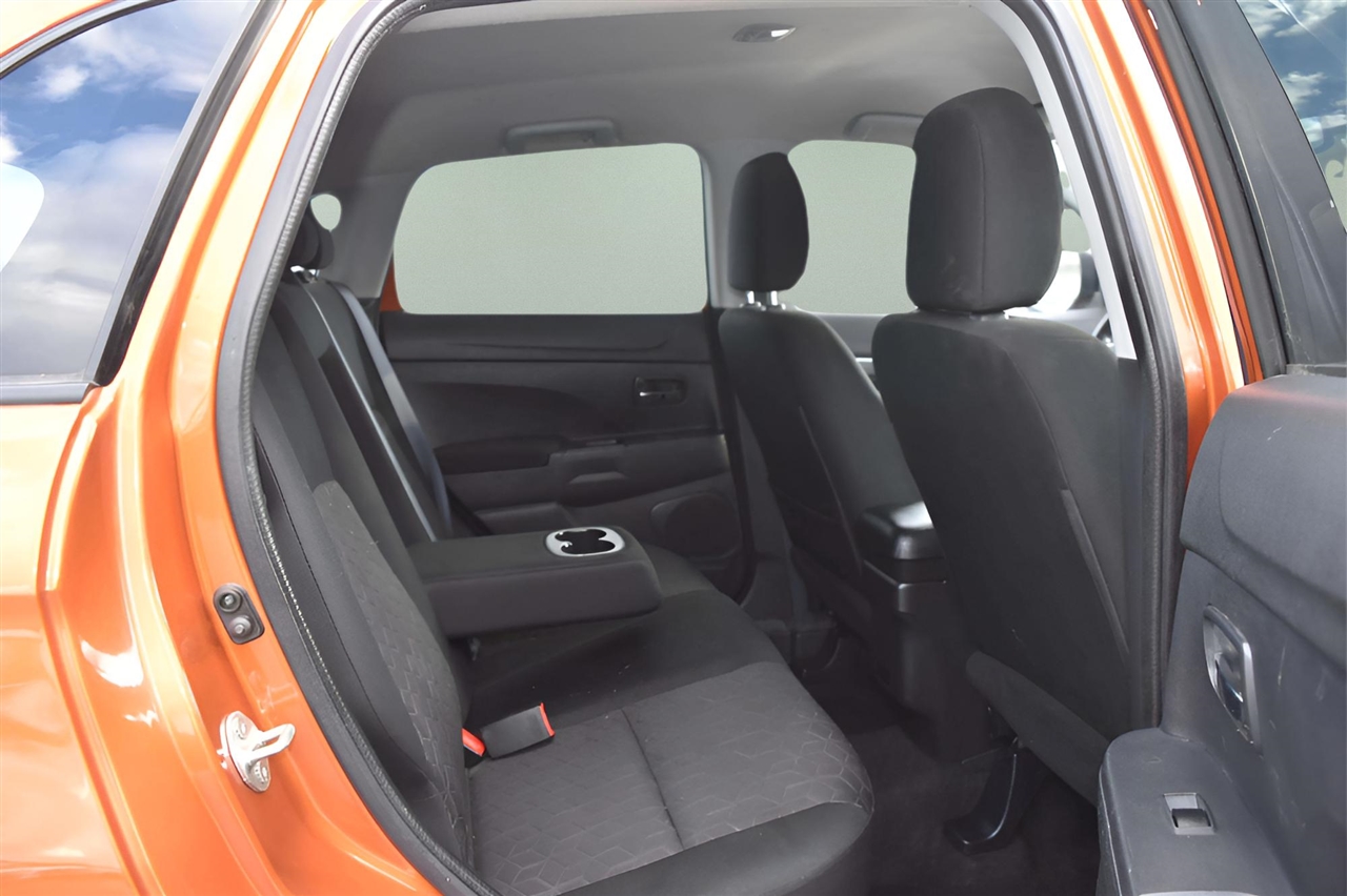 Mitsubishi Outlander Sport 2.0 ES CVT 2022 Mitsubishi Outlander Sport 2.0 ES CVT 2022