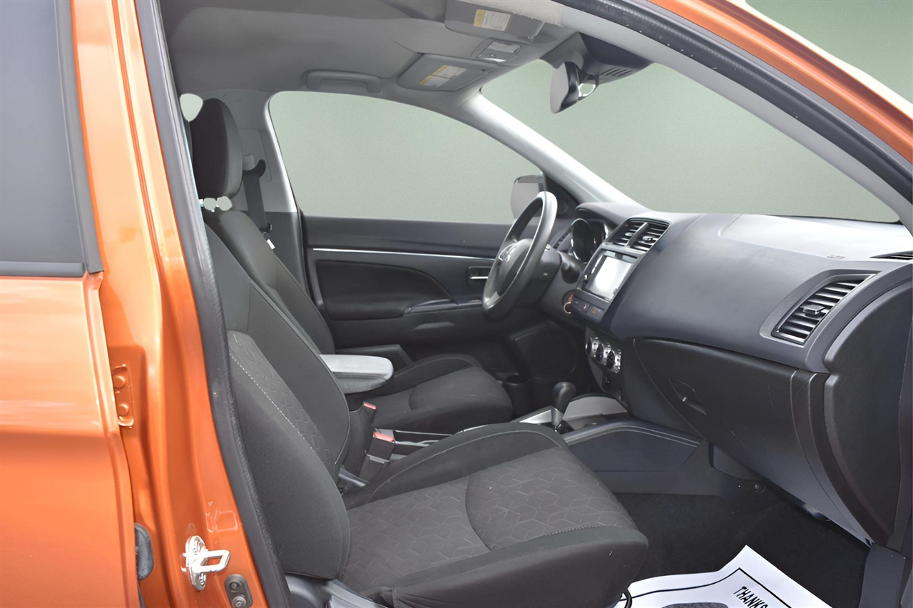 Mitsubishi Outlander Sport 2.0 ES CVT 2022 Mitsubishi Outlander Sport 2.0 ES CVT 2022