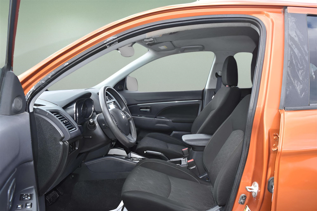 Mitsubishi Outlander Sport 2.0 ES CVT 2022 Mitsubishi Outlander Sport 2.0 ES CVT 2022