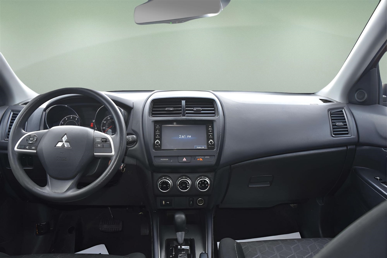 Mitsubishi Outlander Sport 2.0 ES CVT 2022 Mitsubishi Outlander Sport 2.0 ES CVT 2022