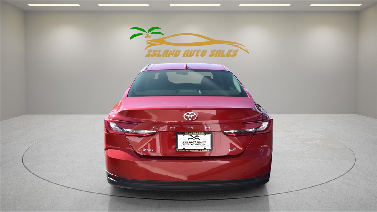 Toyota Camry Hybrid XLE 2025 Toyota Camry Hybrid XLE 2025