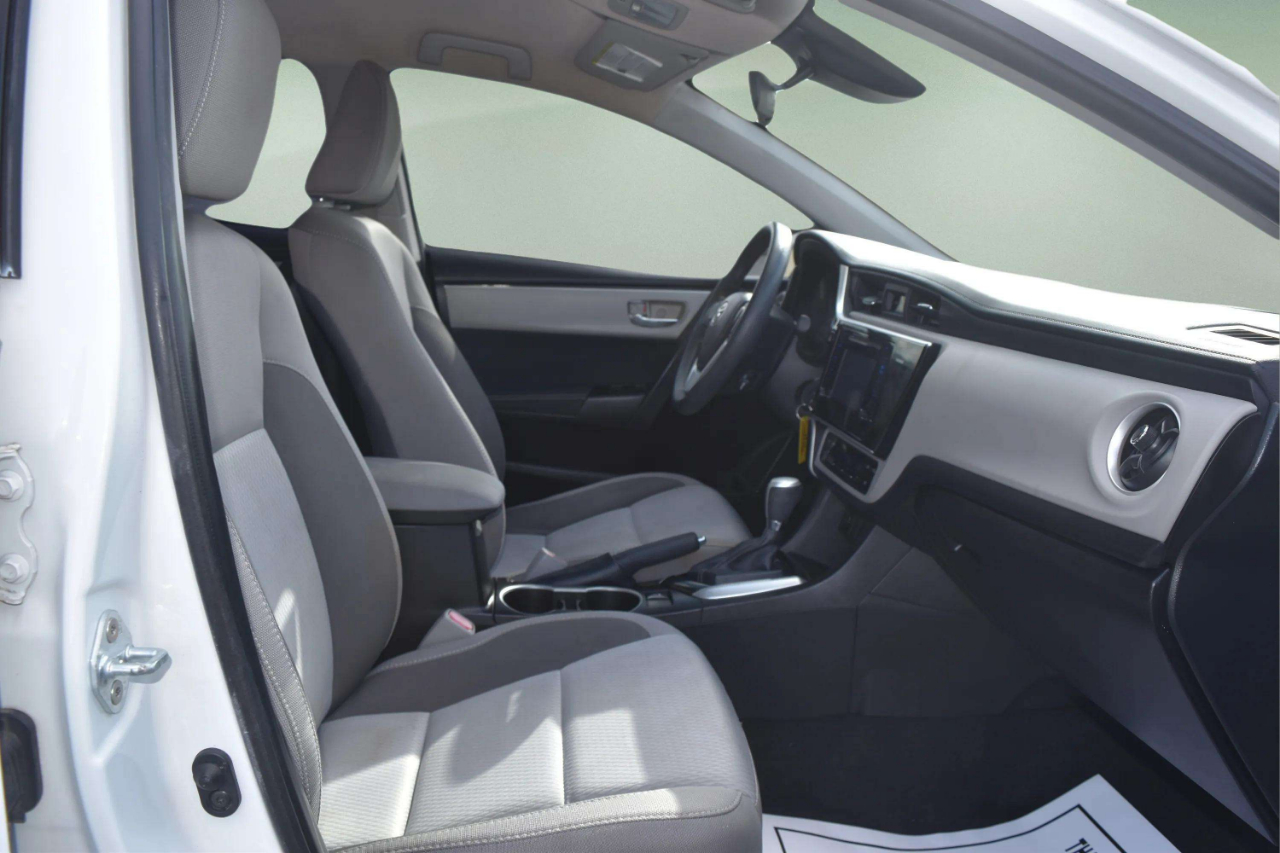 Toyota Corolla LE CVT 2017 Toyota Corolla LE CVT 2017