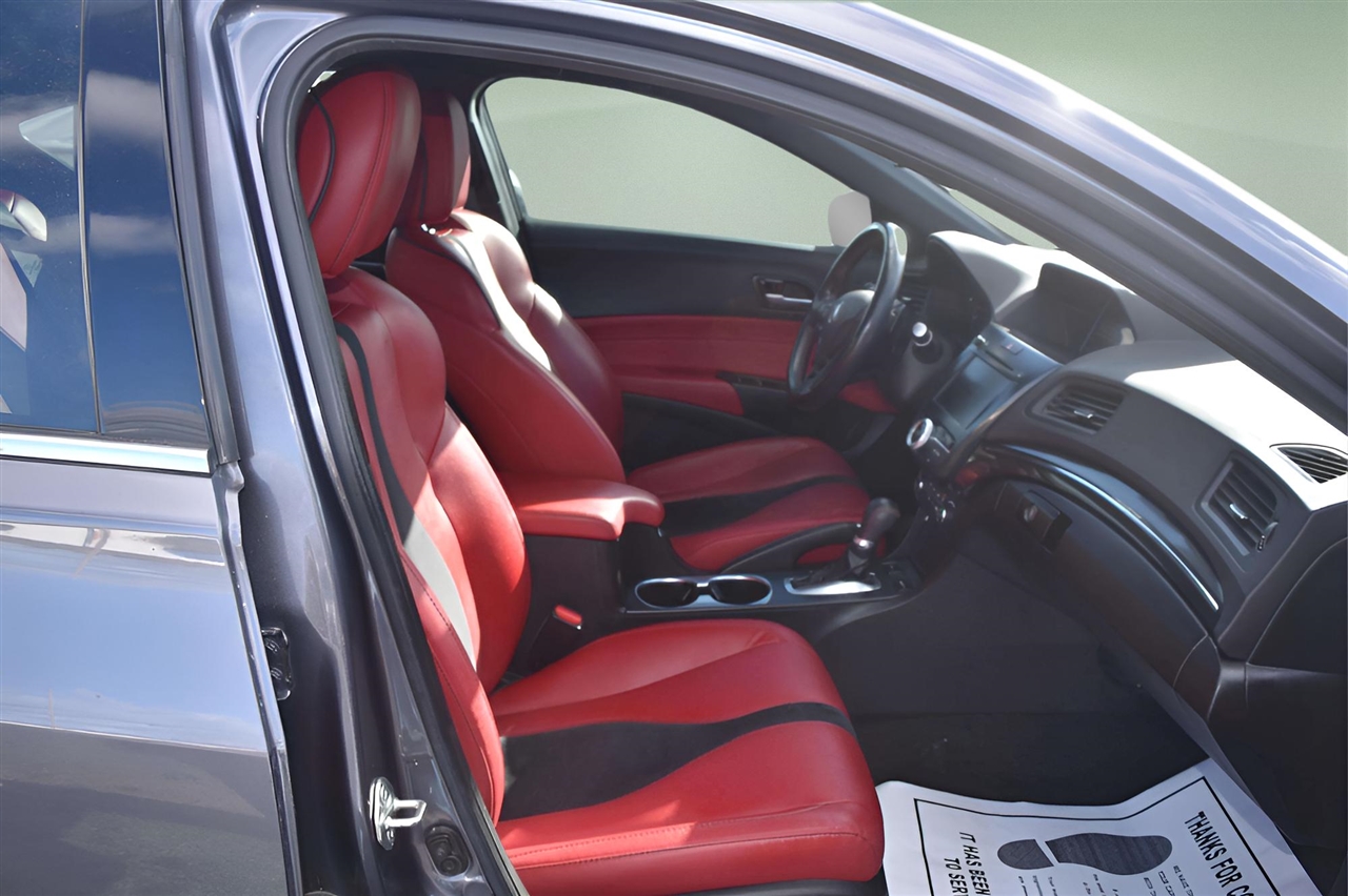 Acura ILX 8-Spd AT w/ Premium & A-SPEC Packages 2020