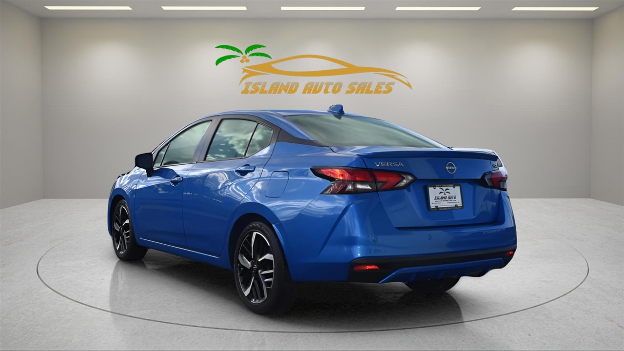 Nissan Versa SR 2024