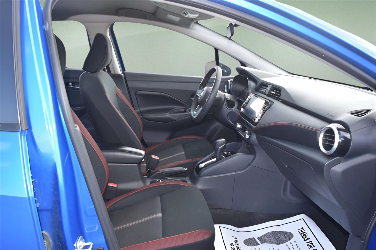 Nissan Versa SR 2024